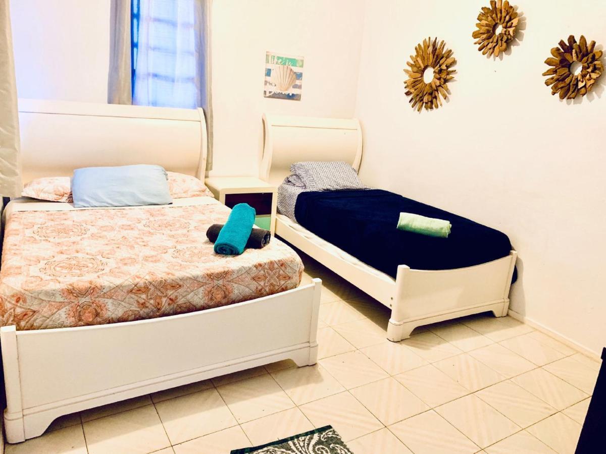 Coastal Express Inn & Suites #1 At 681 Ocean Drive Islote Phòng bức ảnh